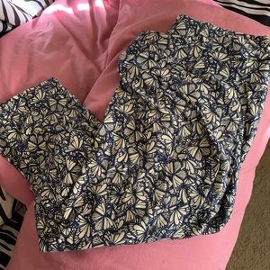 NWT XL Cropped Leggings